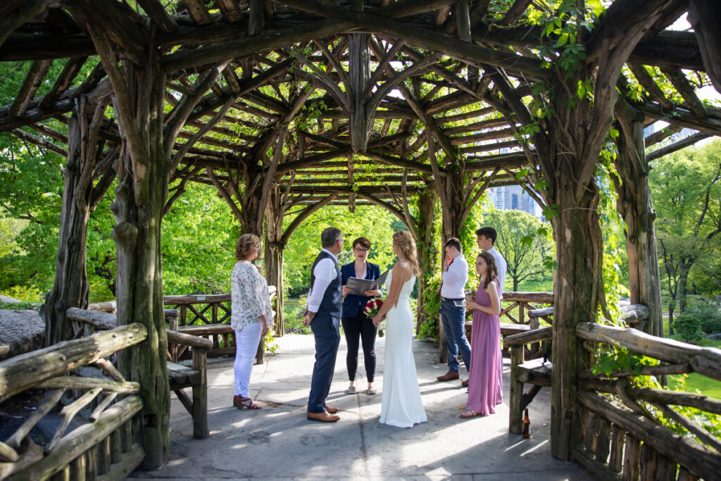 Central Park elopement captured by DAG IMAGES - NYC weddings